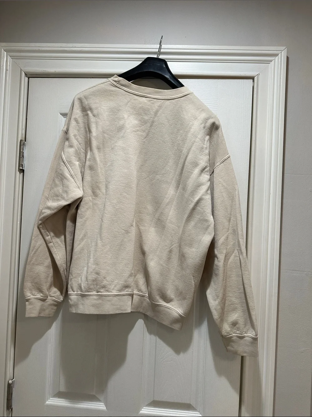 Cream Graphic Crewneck Sweatshirt - Unknown Brand